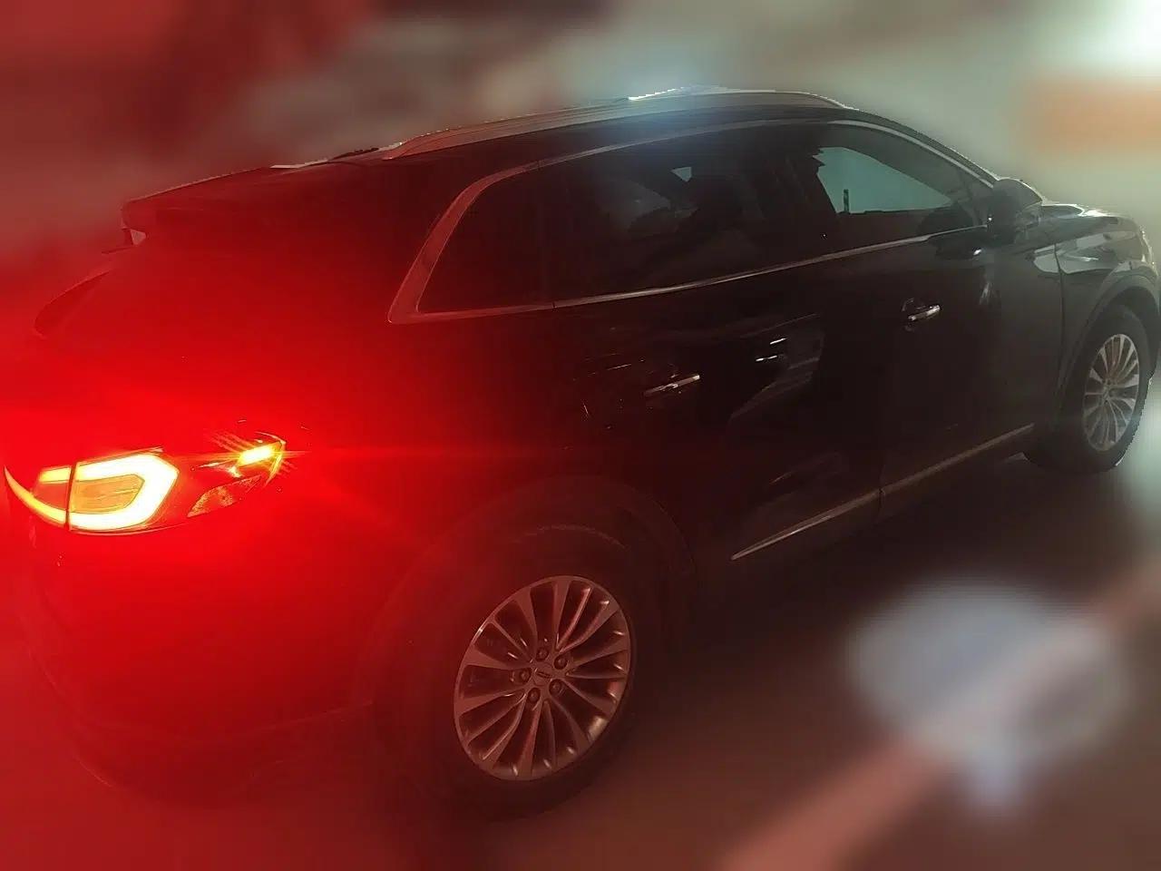 Lincoln MKX 2015 2.0T Four-Wheel Drive Luxury Edition — миниатюра 6