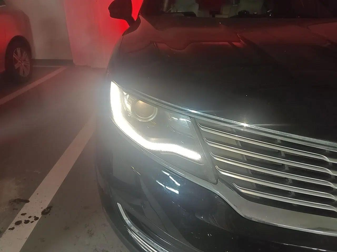 Lincoln MKX 2015 2.0T Four-Wheel Drive Luxury Edition — миниатюра 7