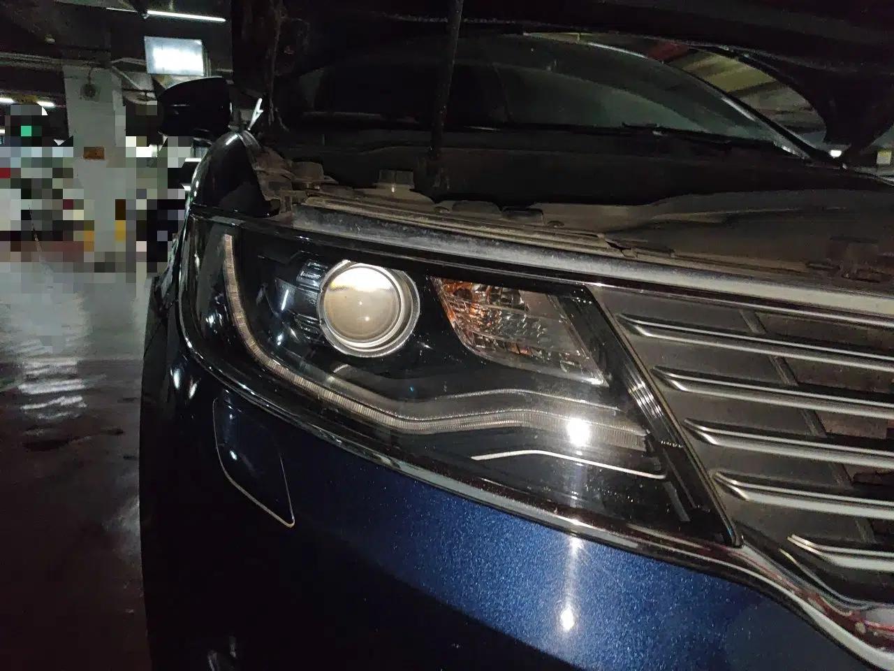 Lincoln MKX 2017 2.0T Four-Wheel Drive Zunya Edition — миниатюра 7