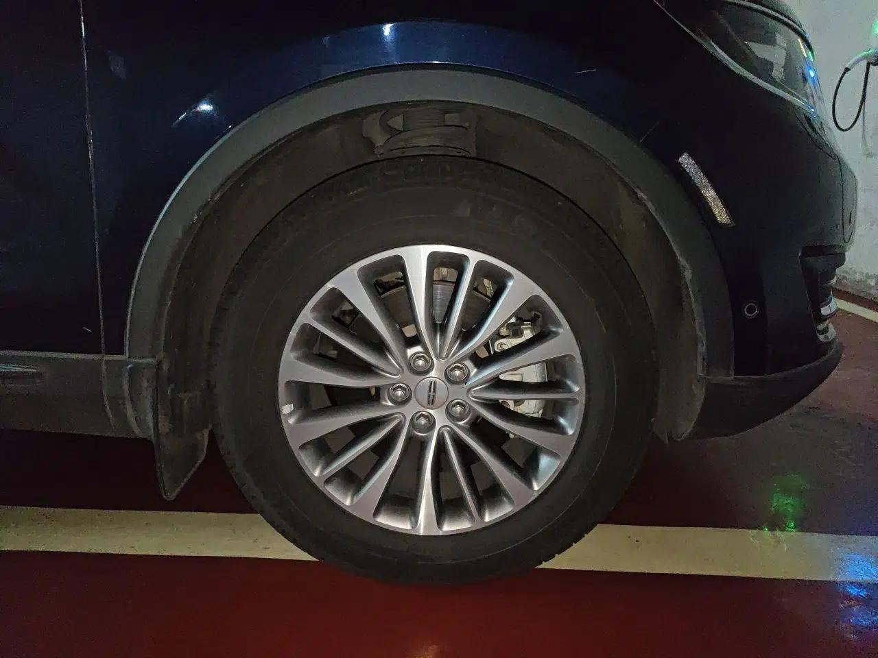 Lincoln MKX 2017 2.0T Four-Wheel Drive Zunya Edition — миниатюра 8