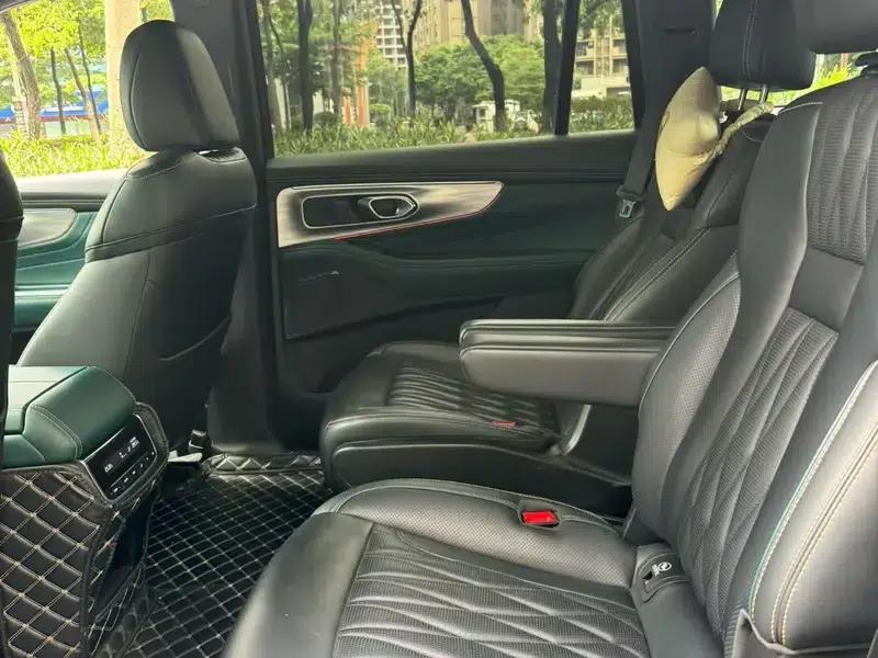 Trumpchi GS8 2022 Navigator Series 2.0TGDI 2WD Luxury Intelligent Connected 6-Seater — миниатюра 8