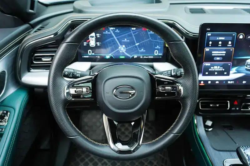 Trumpchi GS8 2022 Dual Engine Series 2.0TM Hybrid 2WD Premium Edition 7-Seater — миниатюра 11