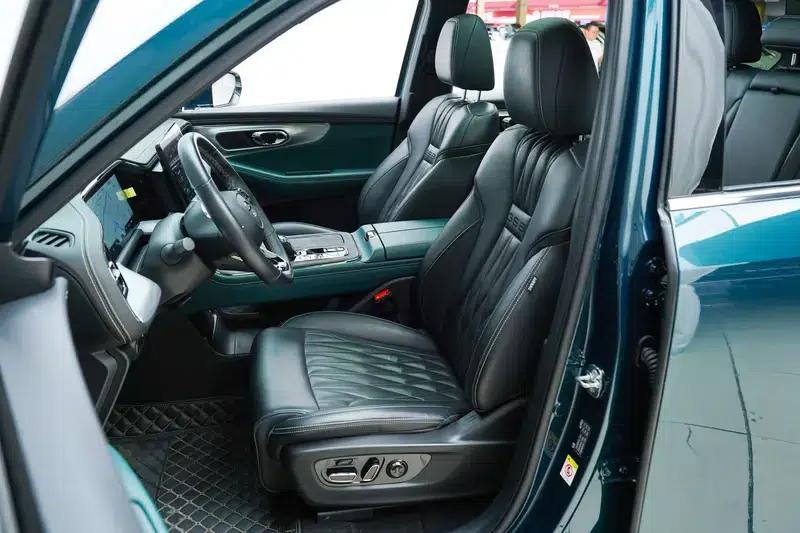 Trumpchi GS8 2022 Dual Engine Series 2.0TM Hybrid 2WD Premium Edition 7-Seater — миниатюра 14