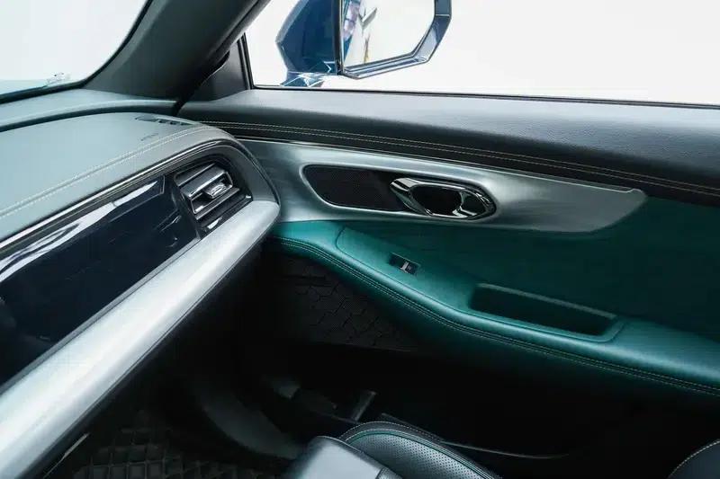 Trumpchi GS8 2022 Dual Engine Series 2.0TM Hybrid 2WD Premium Edition 7-Seater — миниатюра 6