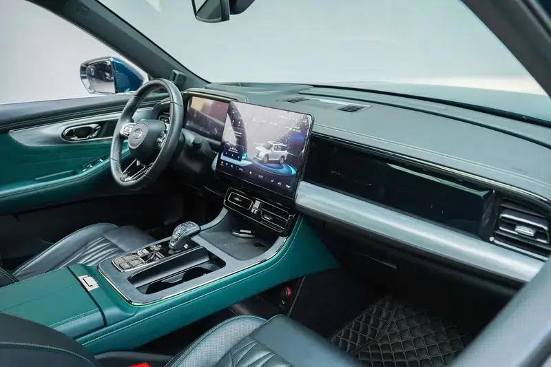 Trumpchi GS8 2022 Dual Engine Series 2.0TM Hybrid 2WD Premium Edition 7-Seater — миниатюра 10