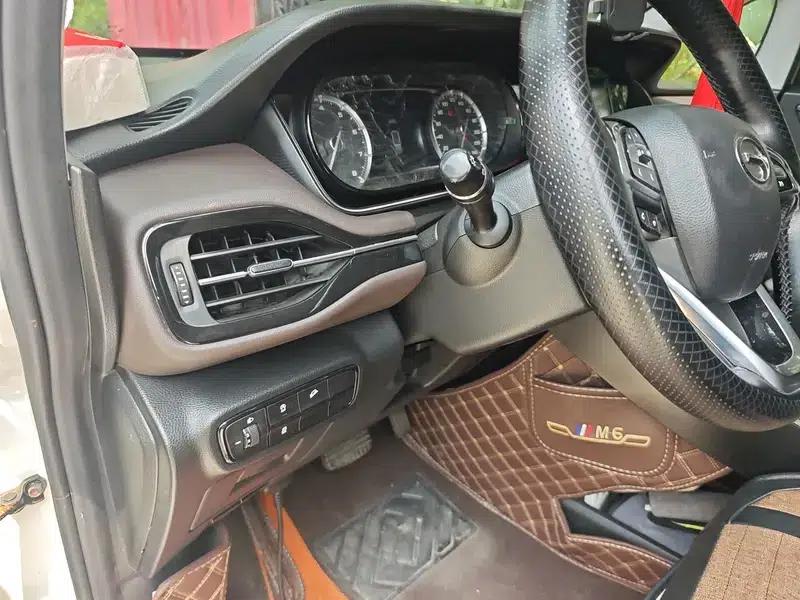 Trumpchi M6 2019 270T Automatic Premium Edition 6-seater National VI Emission Standard — миниатюра 13