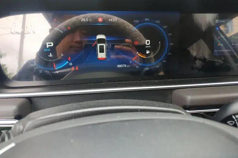 Trumpchi M6 2019 270T Automatic Premium Edition 7-seater National VI Emission Standard — миниатюра 15