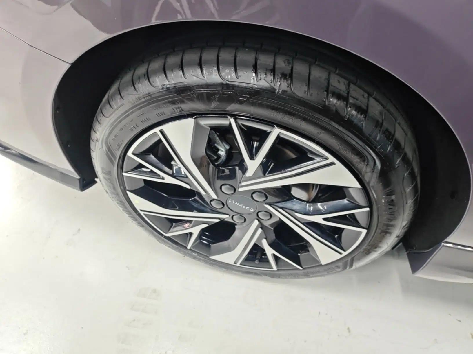 Lynk & Co 03 2026 Model 1.5TD DCT Halo — миниатюра 11