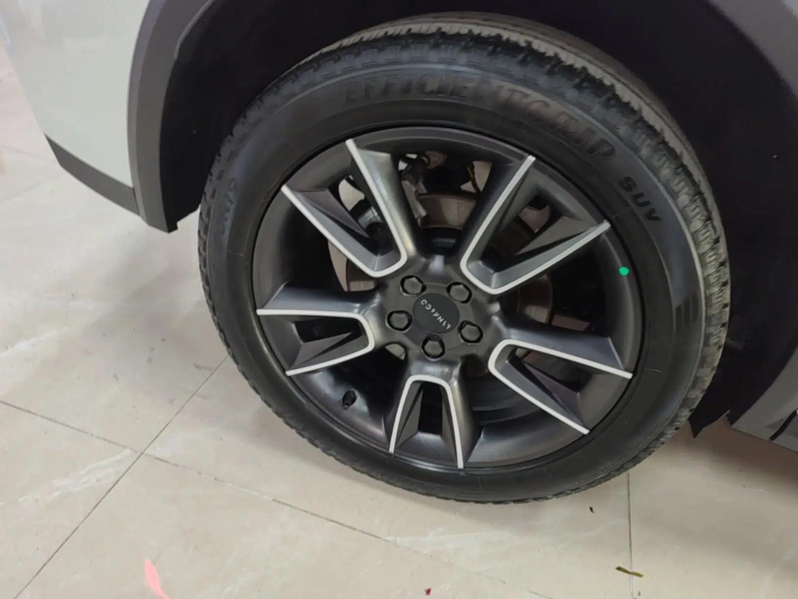 Lynk & Co 01 2023 2.0TD Two-Wheel Drive Pro Trim — миниатюра 11
