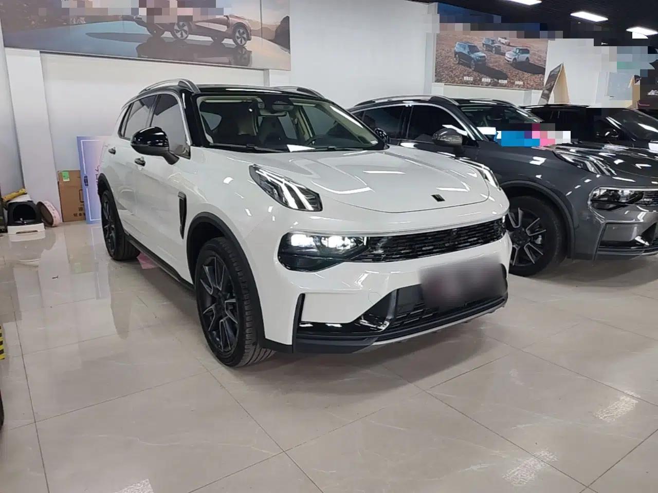 Lynk & Co 01 2023 2.0TD Two-Wheel Drive Pro Trim — миниатюра 12