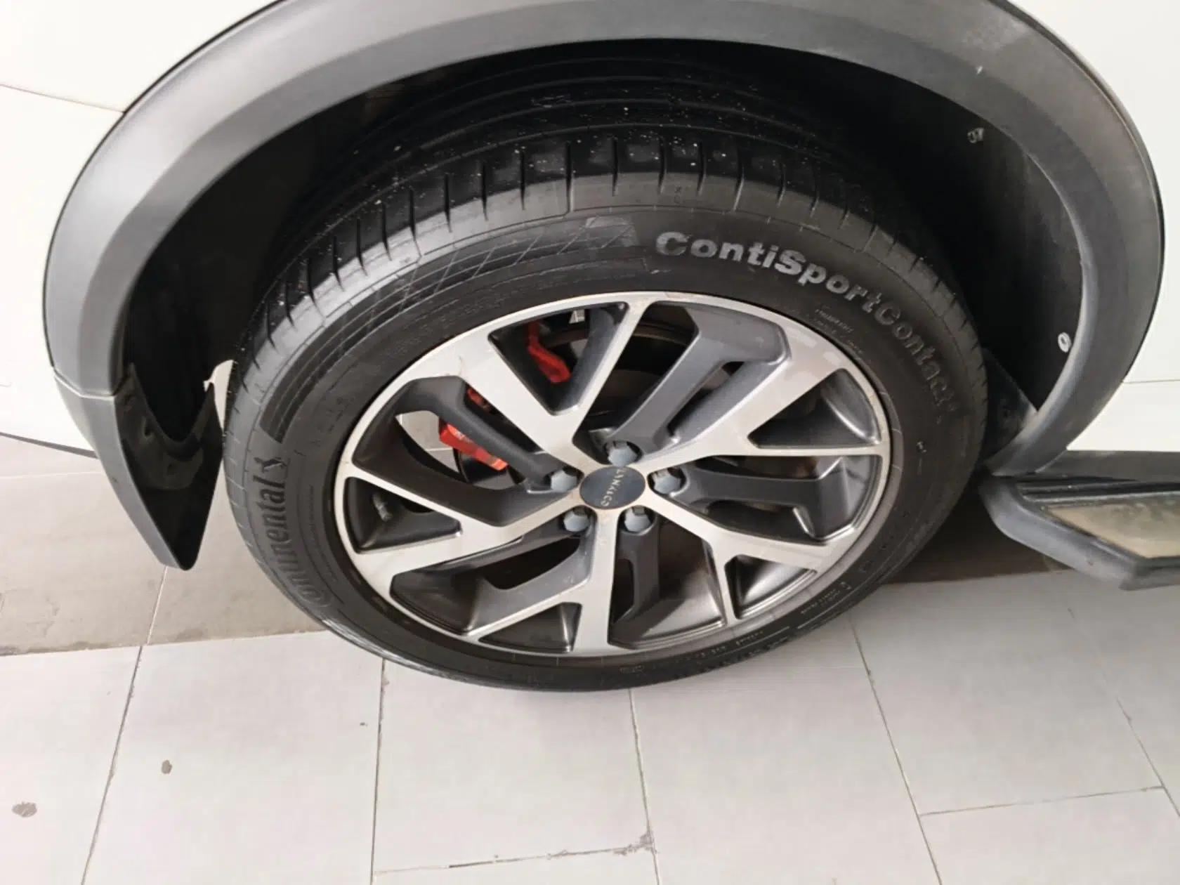 Lynk & Co 01 2017 2.0T Four-Wheel Drive Pro Edition — миниатюра 11