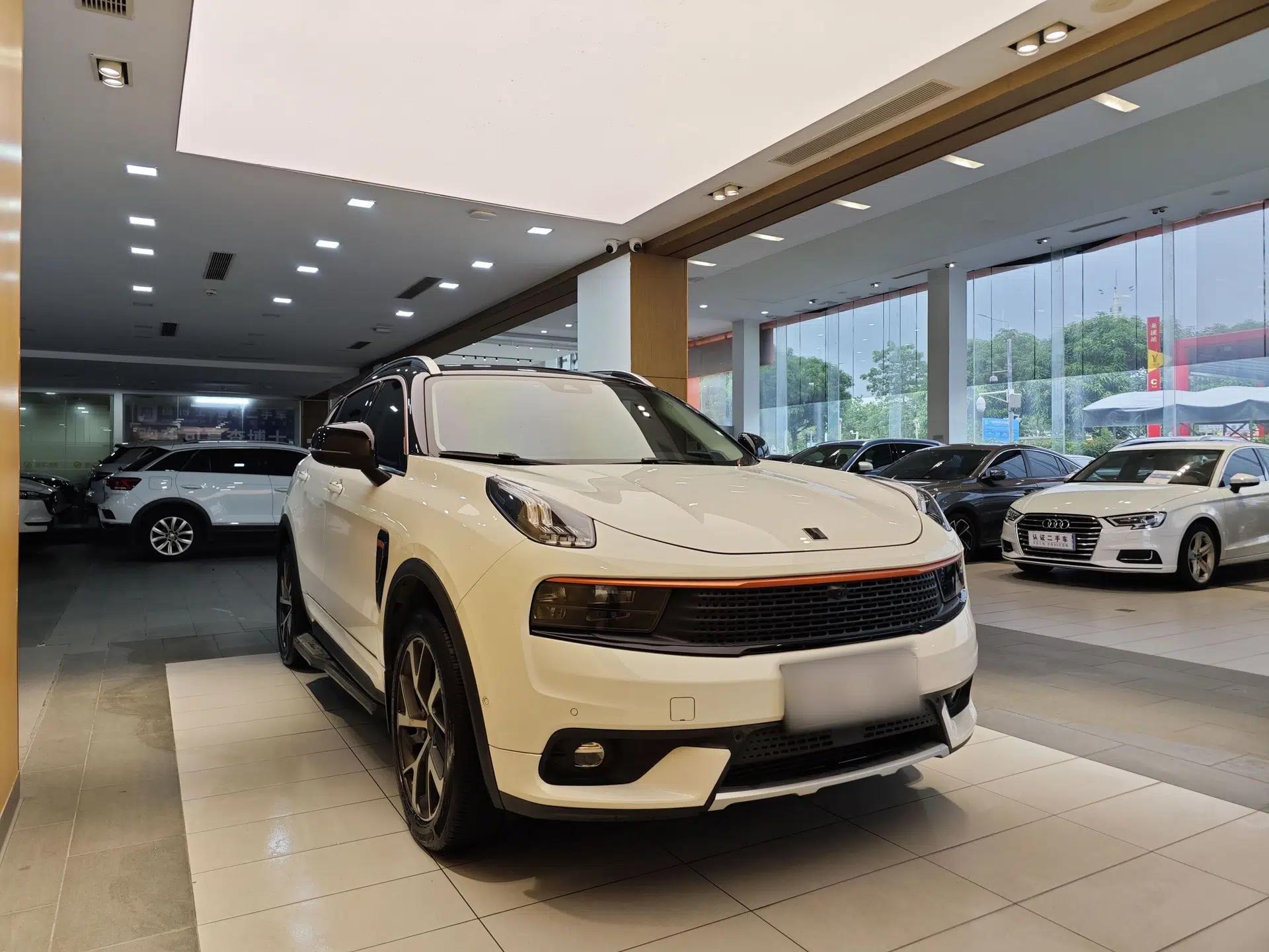 Lynk & Co 01 2017 2.0T Four-Wheel Drive Pro Edition — миниатюра 18