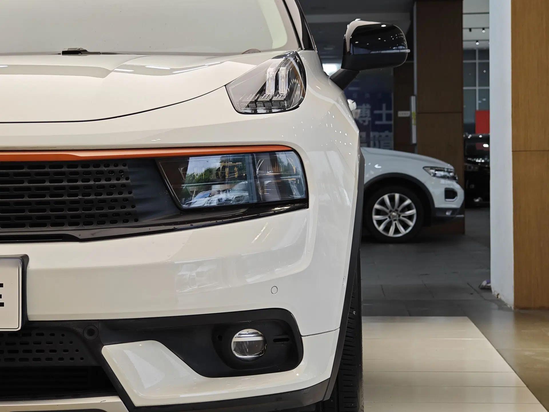 Lynk & Co 01 2017 2.0T Four-Wheel Drive Pro Edition — миниатюра 21