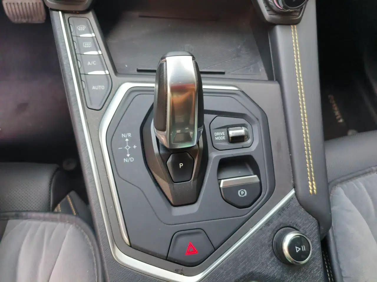 Lynk & Co 01 2023 2.0TD Two-Wheel Drive Pro Trim — миниатюра 14