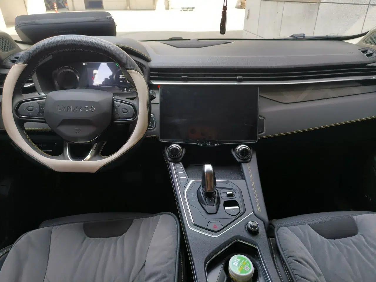 Lynk & Co 01 2023 2.0TD Two-Wheel Drive Pro Trim — миниатюра 9