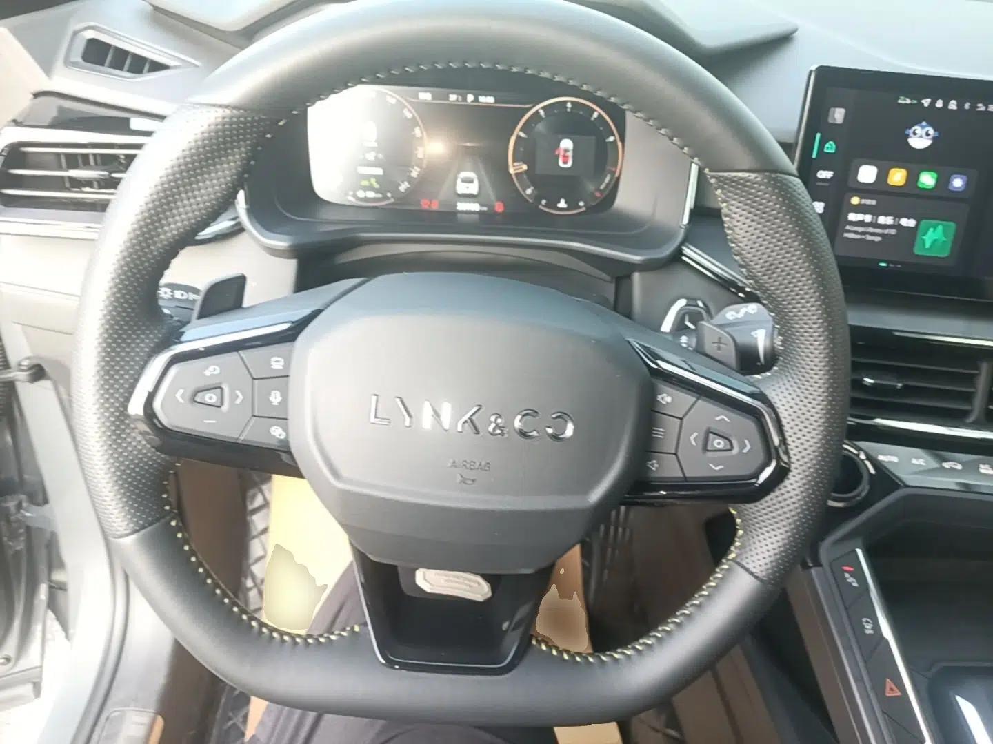 Lynk & Co 06 2023 Remix 1.5T Dynamic Halo — миниатюра 13