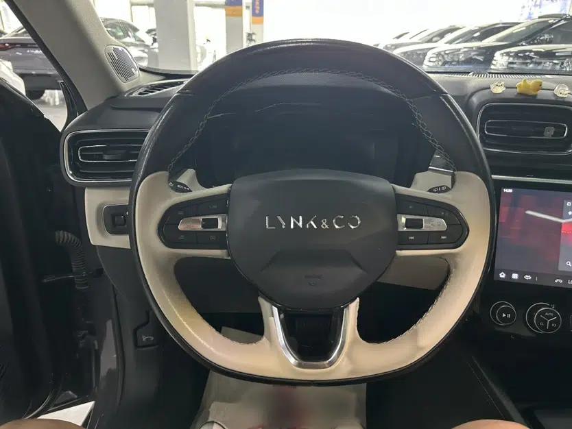 Lynk & Co 02 2022 1.5T DCT Shine Plus — миниатюра 18