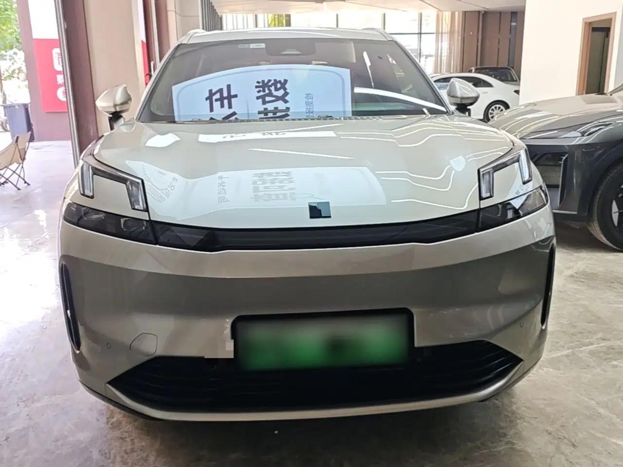 Lynk & Co 08 EM-P 2023 120km Long-Range Pro — миниатюра 2