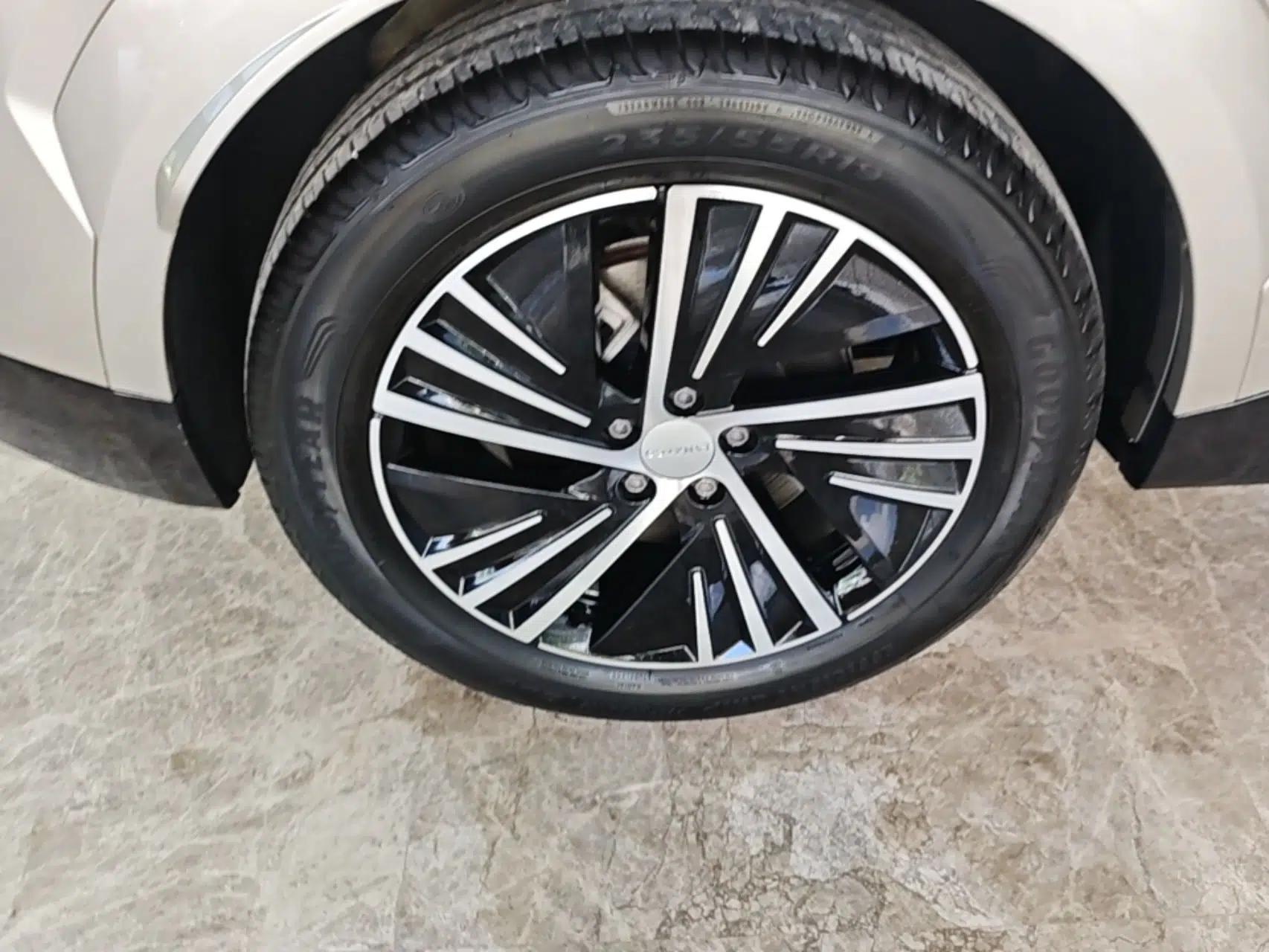 Lynk & Co 08 EM-P 2023 120km Long-Range Pro — миниатюра 11