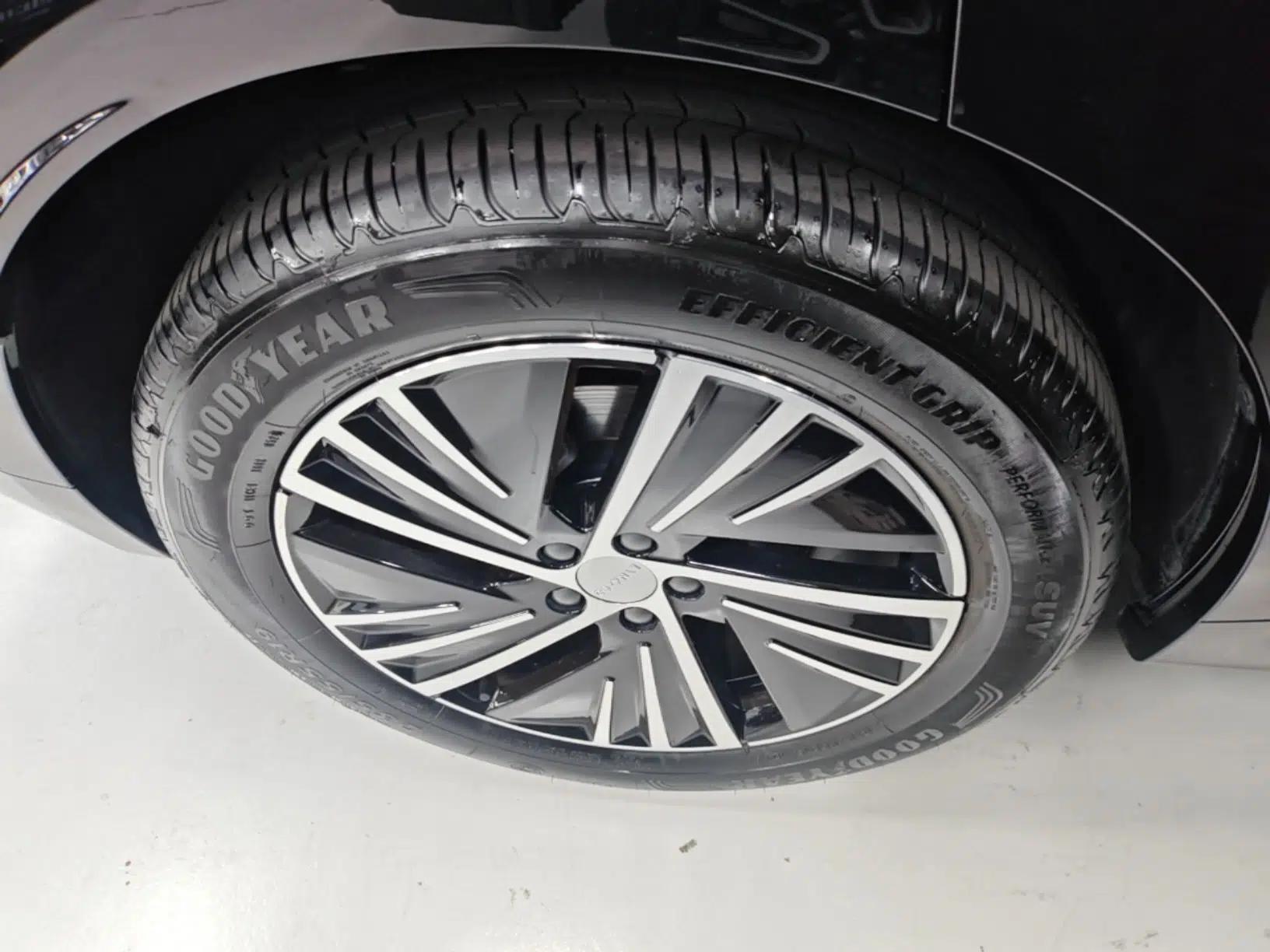 Lynk & Co 08 EM-P 2023 120km Long-Range Halo — миниатюра 11