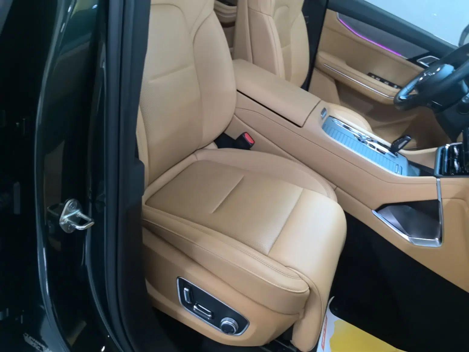 Lynk & Co 09 EM-P 2024 2.0TD EM-P Four-Wheel Drive ULTRA Six-Seater — миниатюра 19
