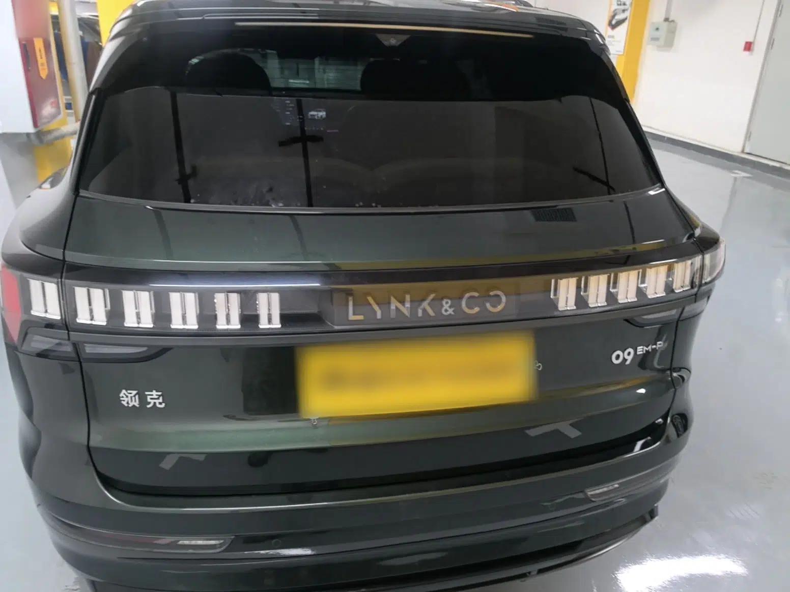 Lynk & Co 09 EM-P 2024 2.0TD EM-P Four-Wheel Drive ULTRA Six-Seater — миниатюра 5
