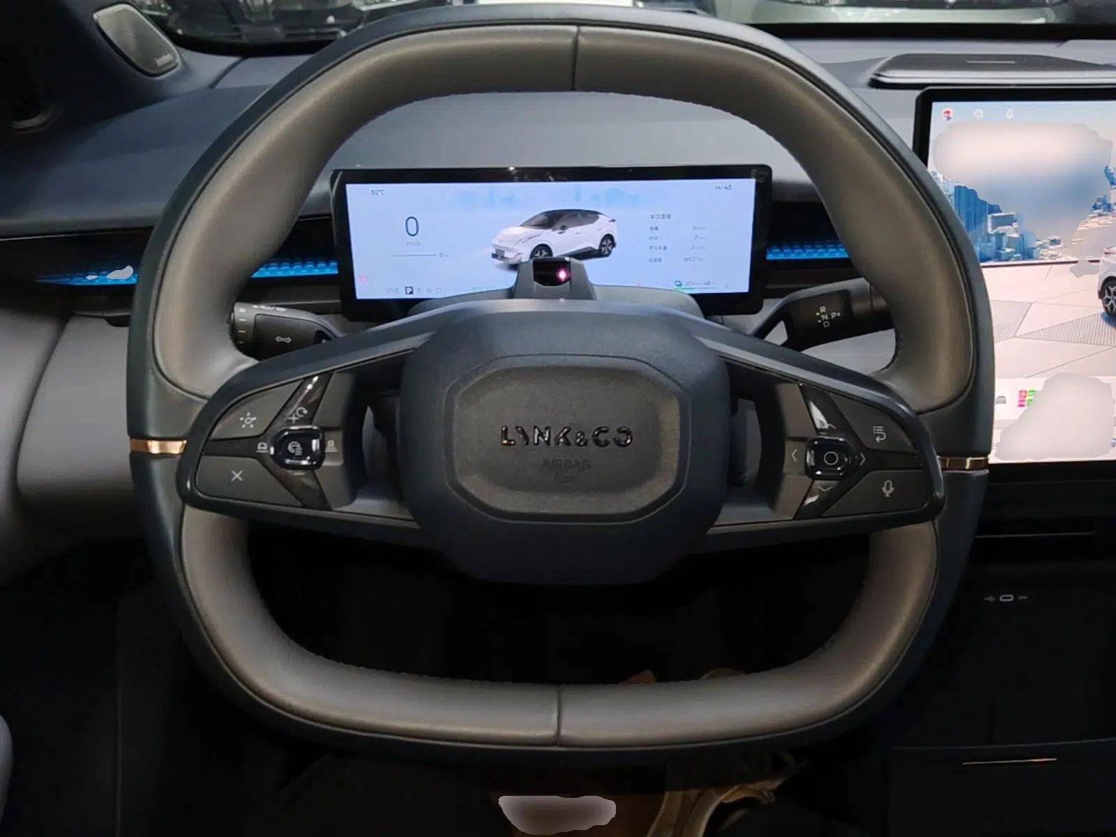Lynk & Co Z20 2025 530 km Range Rear-Wheel Drive Max — миниатюра 13