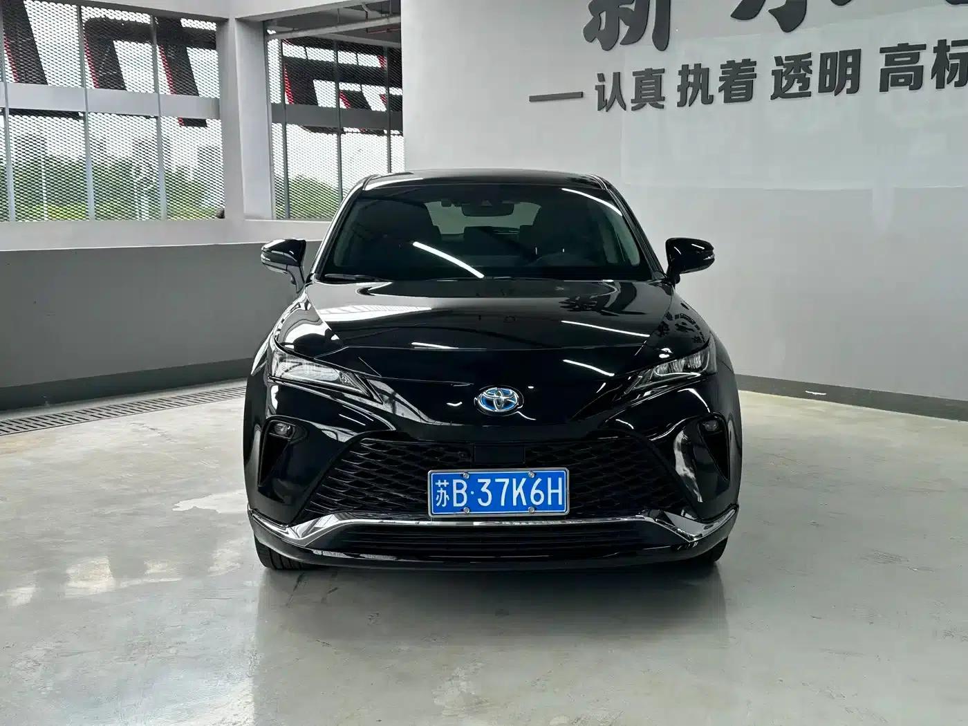 Venza 2023 2.5L Intelligent Hybrid Dual Engine 2WD Luxury Edition — миниатюра 3