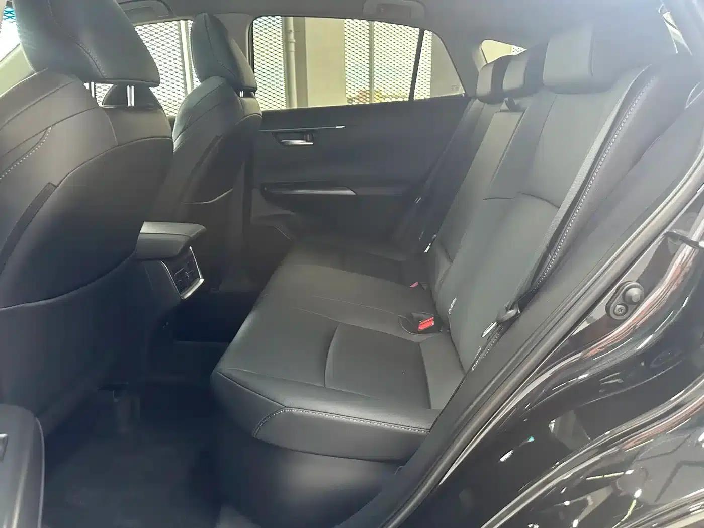 Venza 2023 2.5L Intelligent Hybrid Dual Engine 2WD Luxury Edition — миниатюра 9