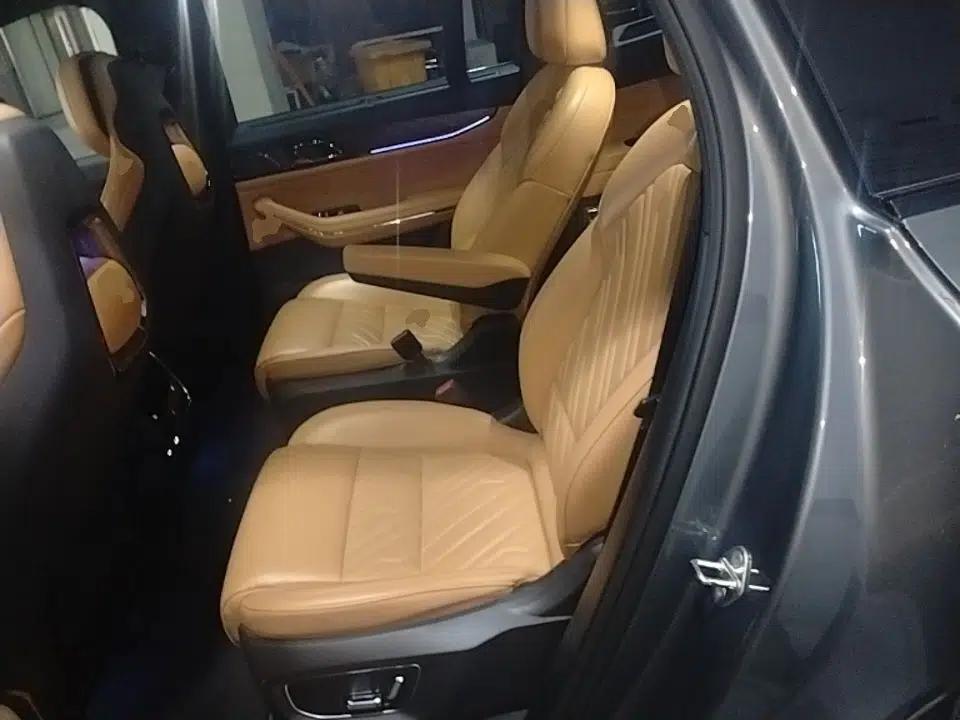 Lynk & Co 09 2021 2.0T Halo Six-Seater — миниатюра 25
