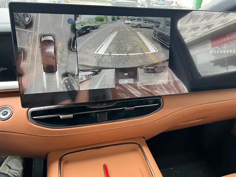 Hongqi HQ9 PHEV 2026 AWD Luxury Edition — миниатюра 17