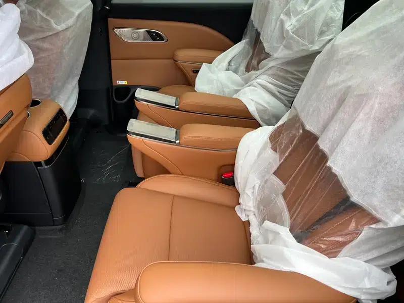 Hongqi HQ9 PHEV 2026 AWD Luxury Edition — миниатюра 28