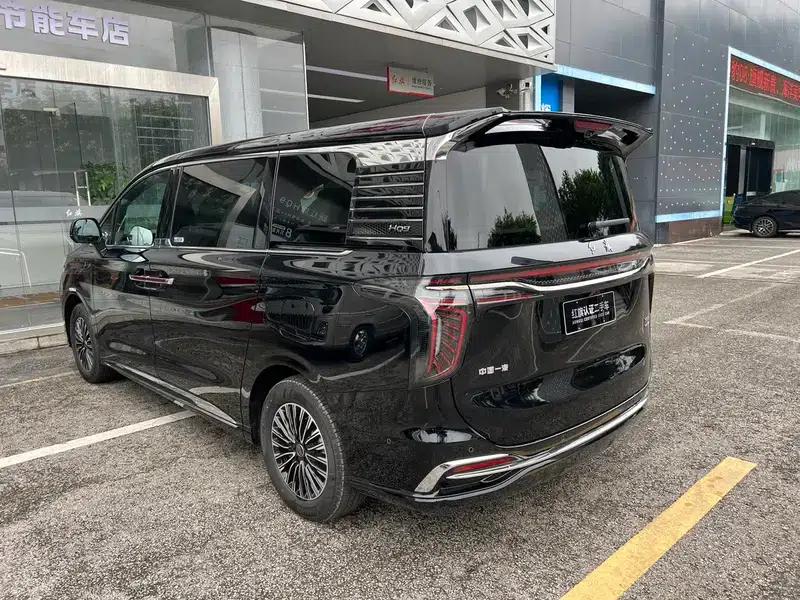 Hongqi HQ9 PHEV 2026 AWD Luxury Edition — миниатюра 5