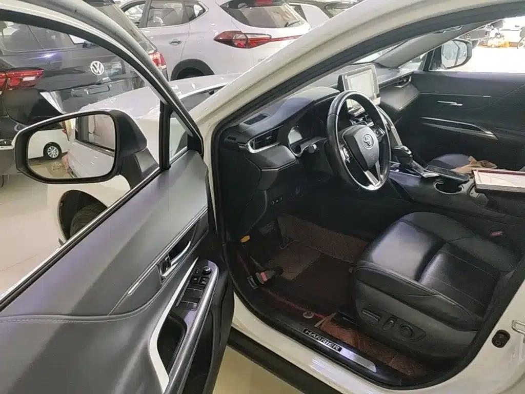 HARRIER 2022 2.0L CVT 2WD Luxury Edition — миниатюра 16