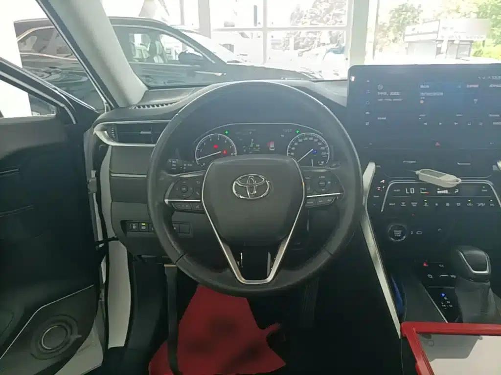 HARRIER 2023 2.0L CVT 2WD Premium Edition — миниатюра 7