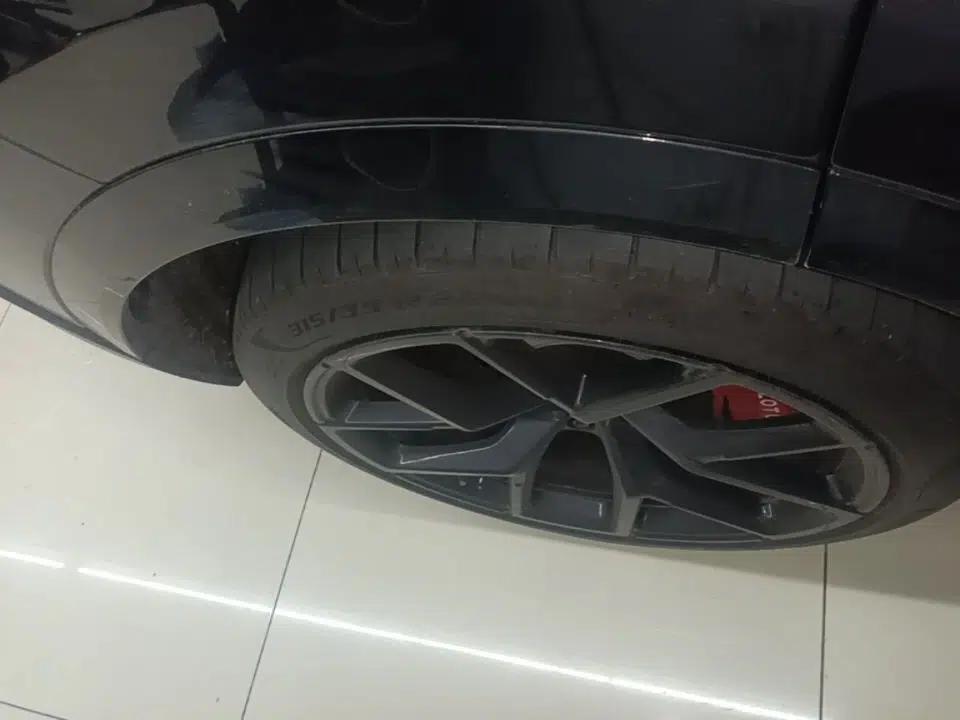 Lotus ELETRE 2025 Model Lotus First-Limited Edition — миниатюра 11