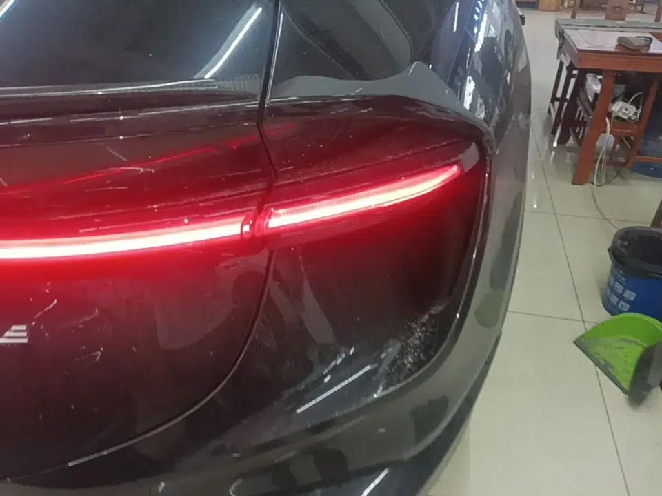 Lotus ELETRE 2025 Model Lotus First-Limited Edition — миниатюра 9