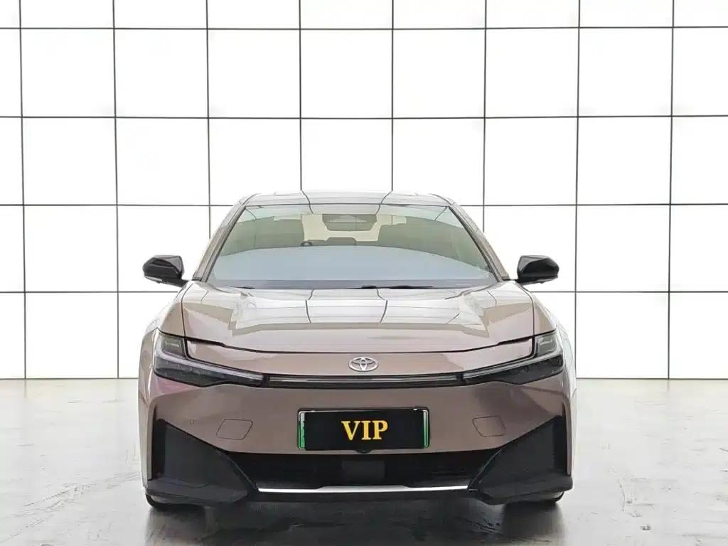 Toyota bZ3 2023 model, 616km long range Premium — миниатюра 3