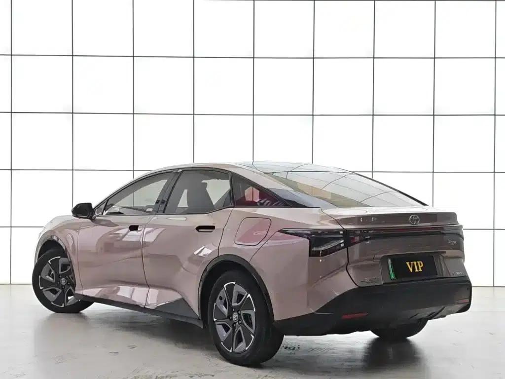 Toyota bZ3 2023 model, 616km long range Premium — миниатюра 8