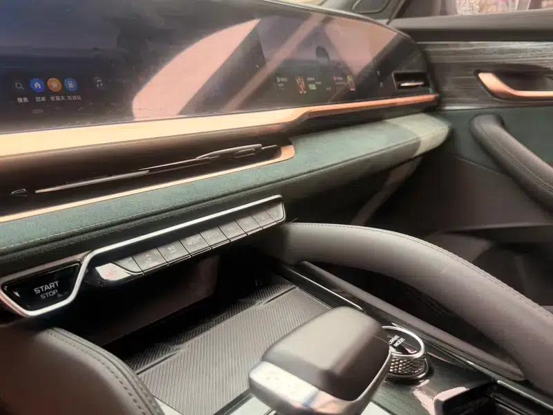 Geely Xingyue L 2024 2.0TD High-Power Automatic Two-Wheel Drive Cloud Edition — миниатюра 11