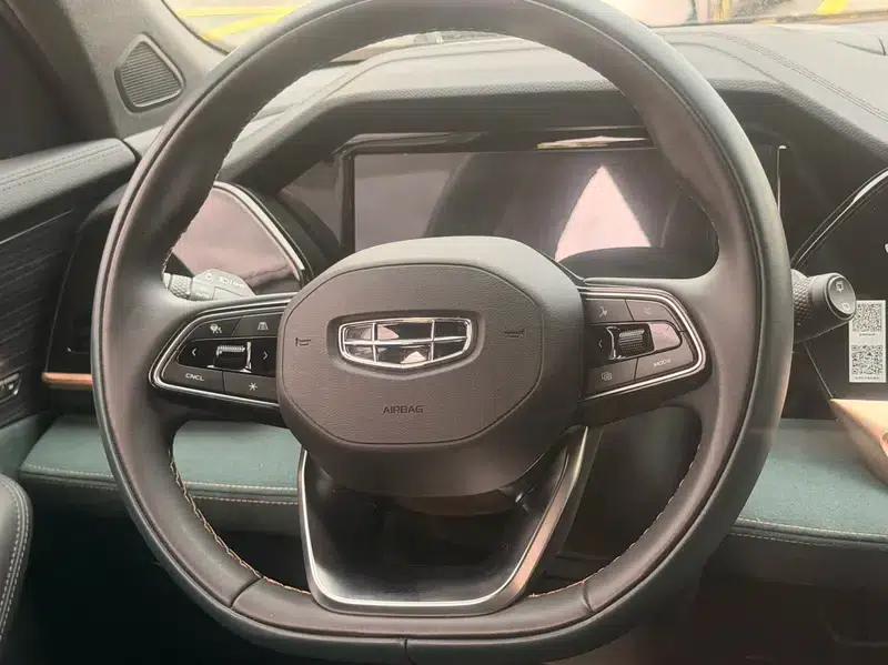 Geely Xingyue L 2024 2.0TD High-Power Automatic Two-Wheel Drive Cloud Edition — миниатюра 17