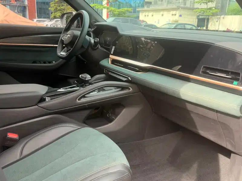Geely Xingyue L 2024 2.0TD High-Power Automatic Two-Wheel Drive Cloud Edition — миниатюра 21
