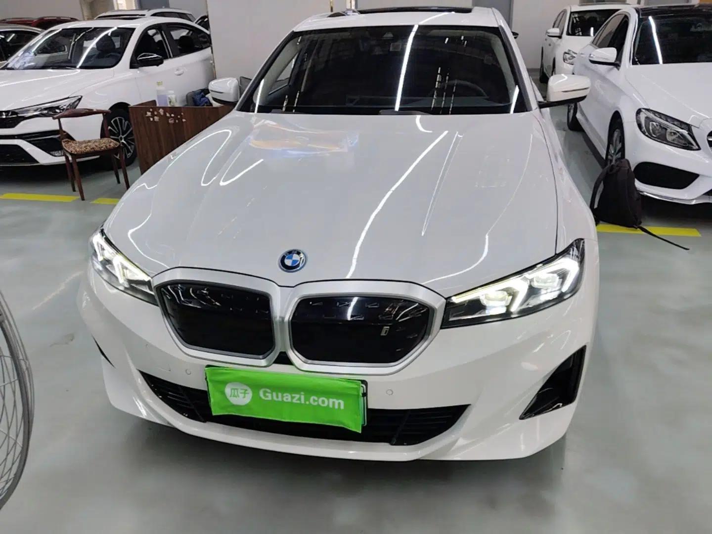 BMW i3 2022 eDrive 35 L — миниатюра 2
