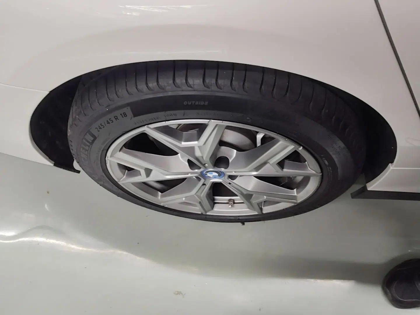 BMW i3 2022 eDrive 35 L — миниатюра 11