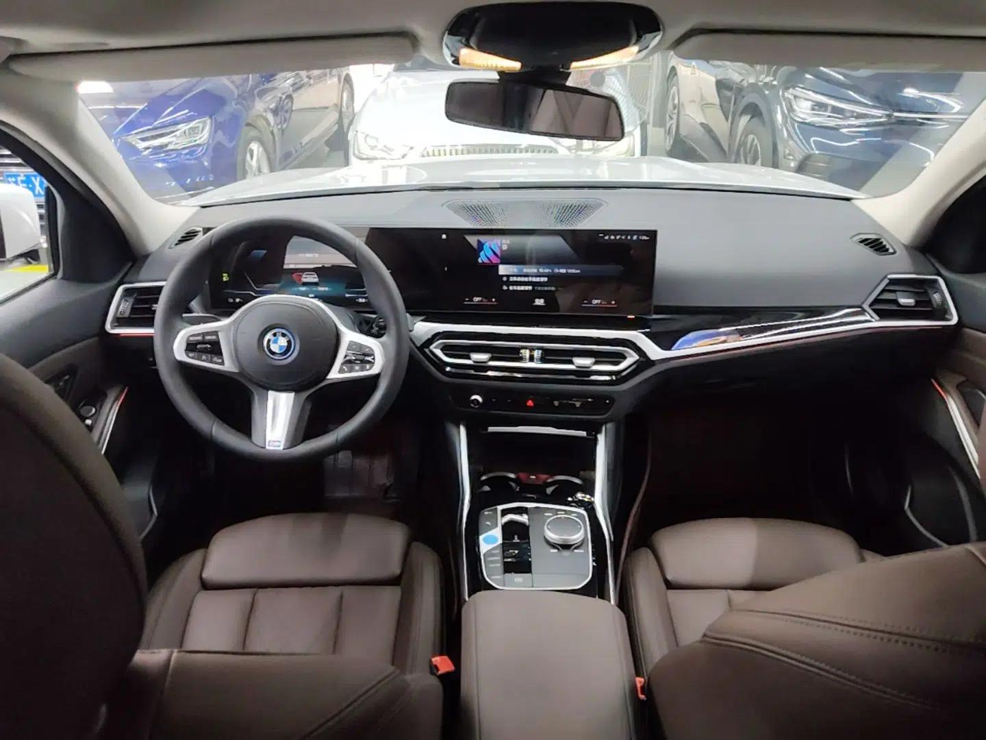 BMW i3 2022 eDrive 35 L — миниатюра 12