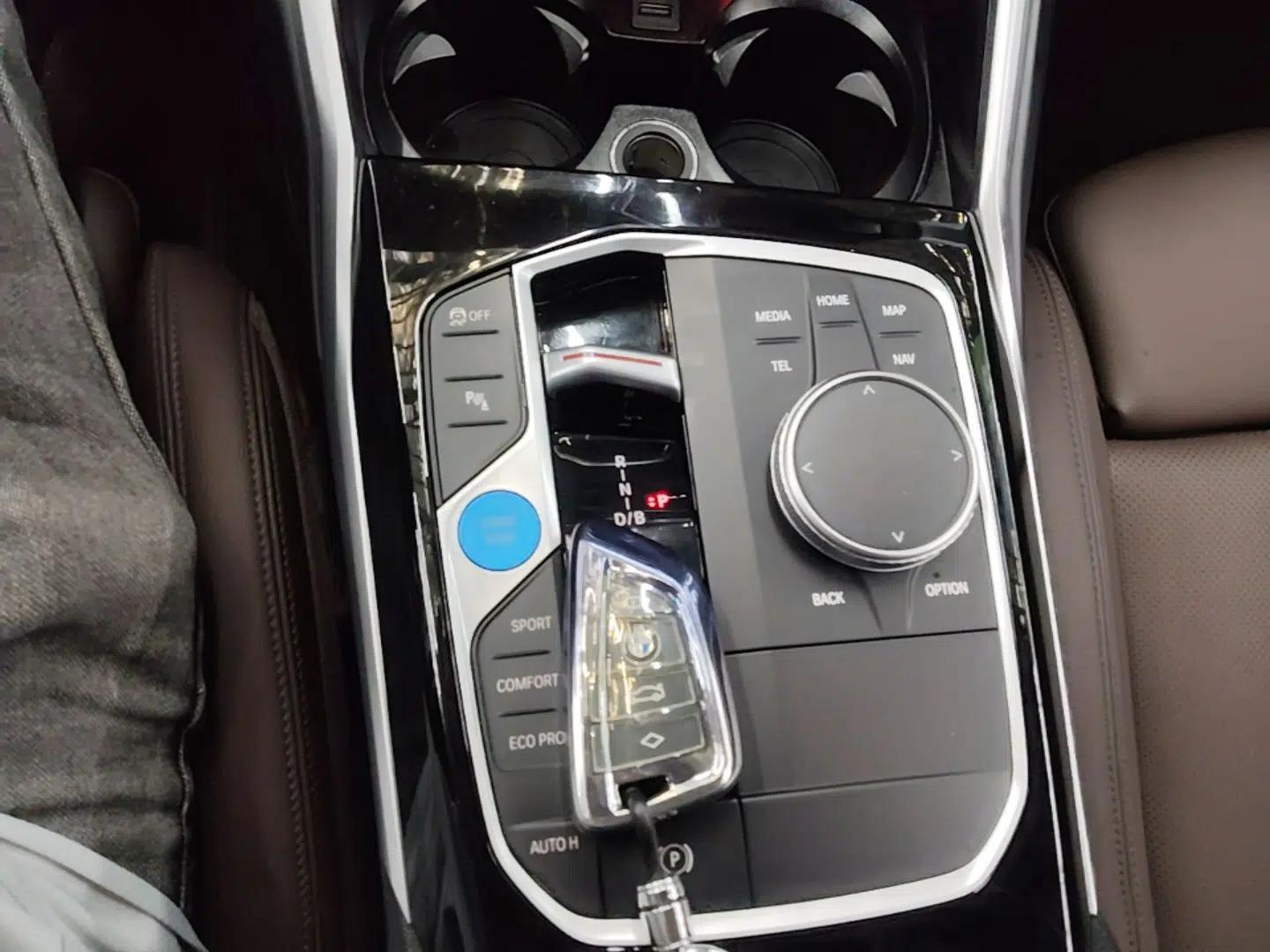 BMW i3 2022 eDrive 35 L — миниатюра 16