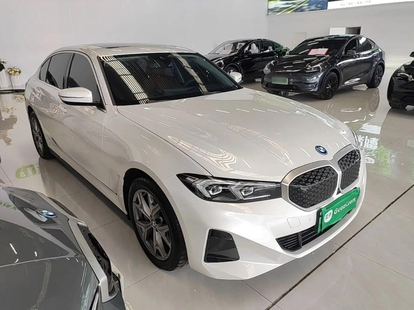 BMW i3 2025 eDrive 35 L — миниатюра 3