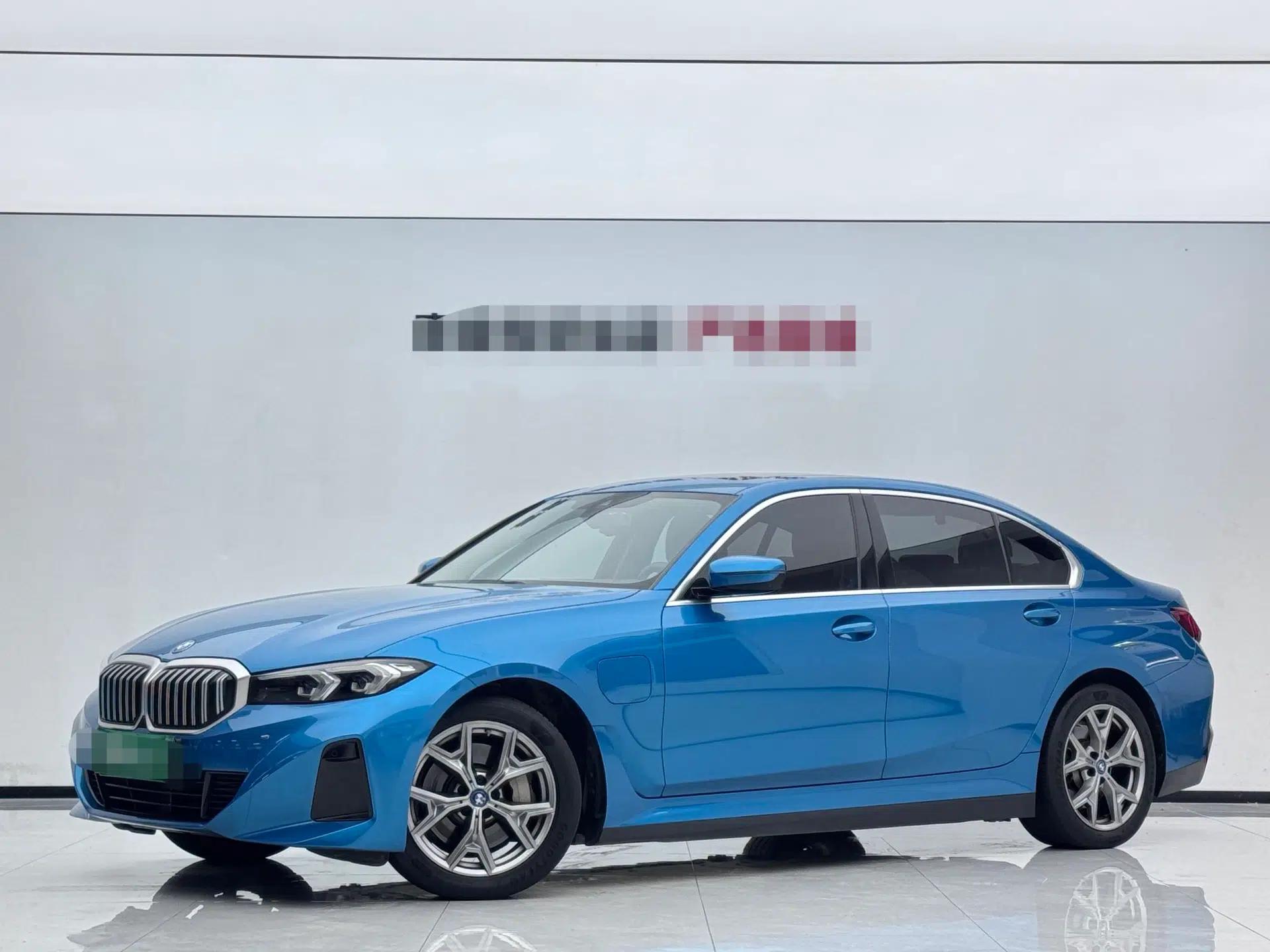 BMW i3 2024 eDrive 35 L — миниатюра 1