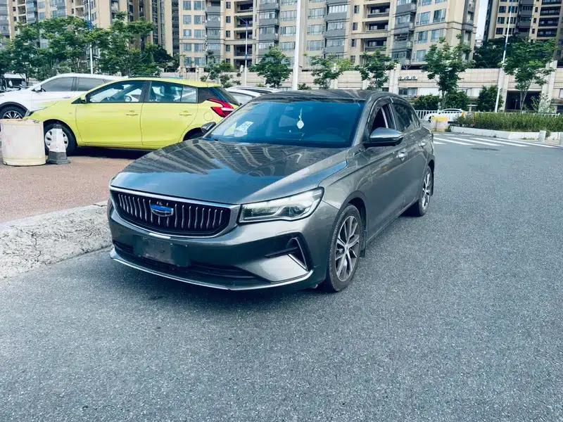 Geely Emgrand 2022 4th Generation 1.5L CVT Premium — миниатюра 1