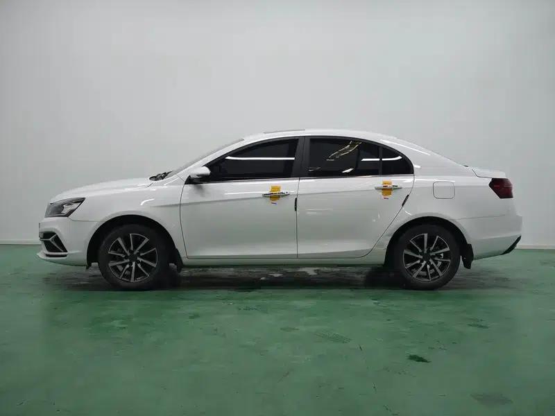 Geely Emgrand 2020 1.5L Manual Upgrade Edition — миниатюра 4